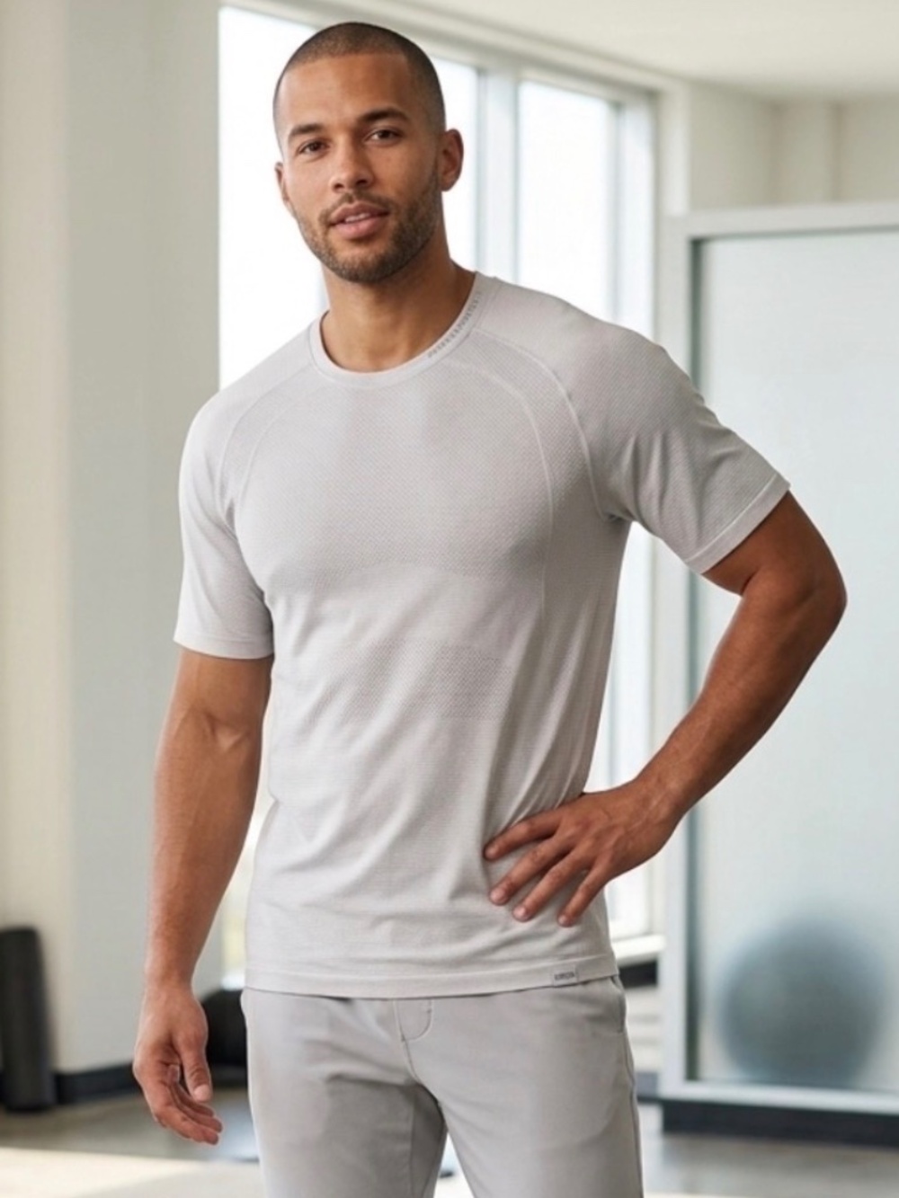 LULULEMON VENT SHORT SLEEVE SHIRT